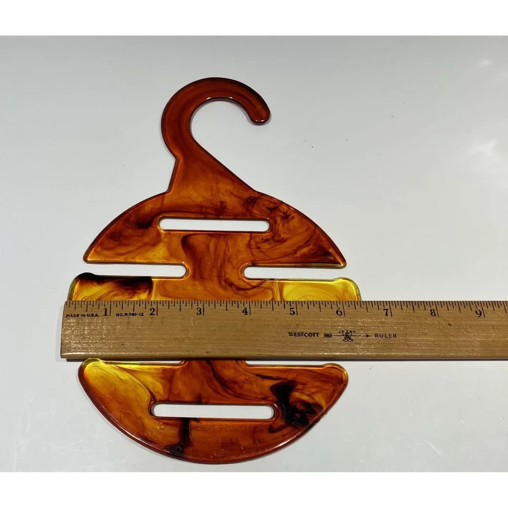 Vtg Faux Tortoiseshell Tie Scarf Hanger and D*Fuzz*It Sweater & Fabric Comb USA